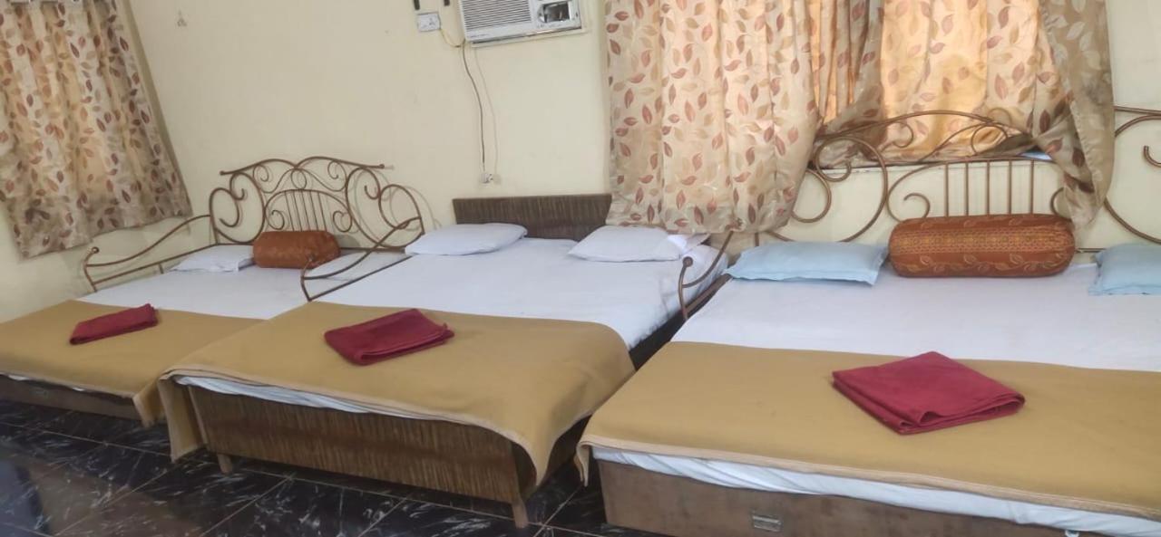 Hilltone Veg Non Veg Matheran Hotel Exterior photo