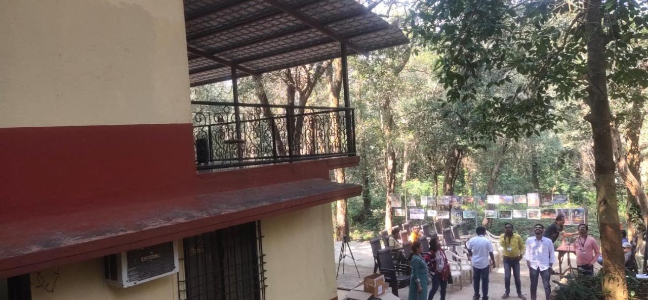 Hilltone Veg Non Veg Matheran Hotel Exterior photo